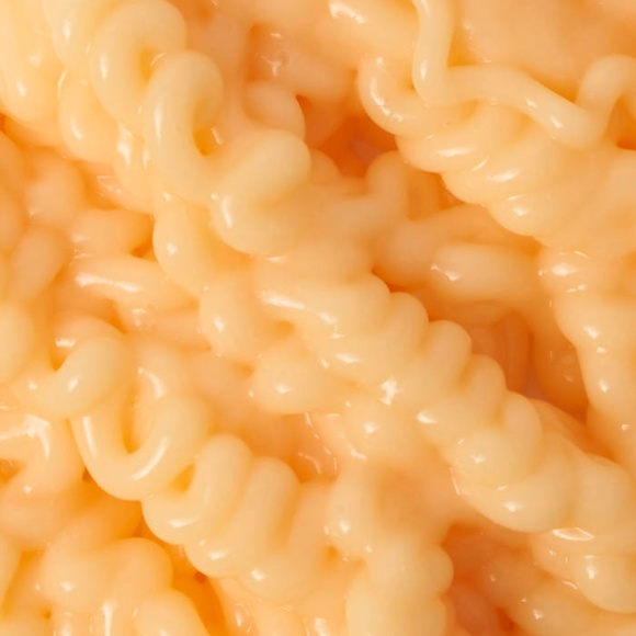 Revolution Skincare VITAMIN C BRIGHTENING CREAM CLEANSER - Picture 4 of 9